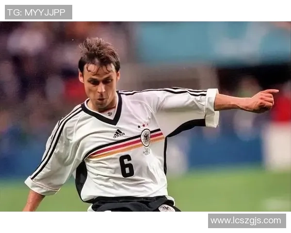 德国足球明星片背后的故事与传奇球员的辉煌成就解析