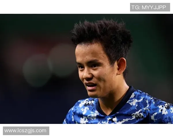 足球明星发型师揭秘如何打造球场上最炫酷的发型与风格 足球明星发型师揭秘如何打造球场上最炫酷的发型与风格